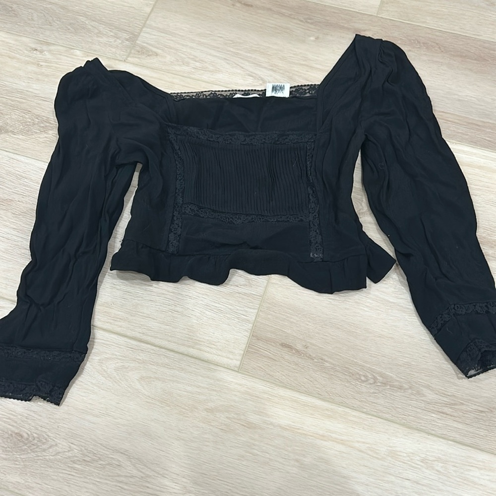 Aritzia top